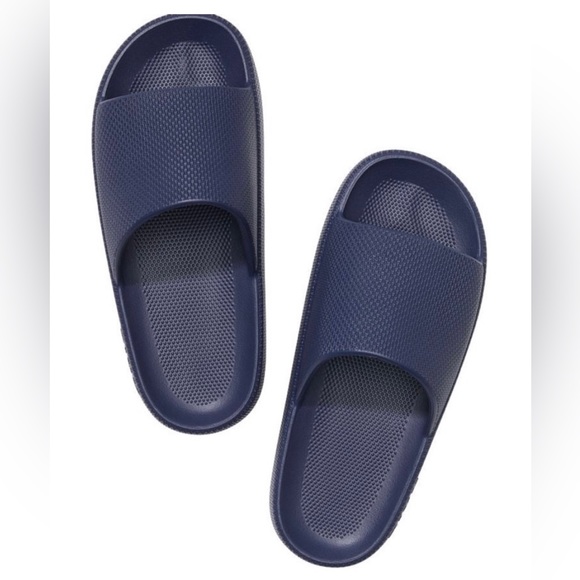 Victoria’s Secret Pink NEW WITH TAG Pillow Slides M (7/8) - Picture 3 of 6